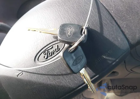 1999 Ford F-150 Lariat/Work Series/Xl/Xlt from USA, damaged, VIN 1FTRF17W2XKB69036